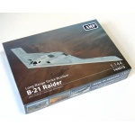 AMP 144015 [1:144]  B-21 Raider